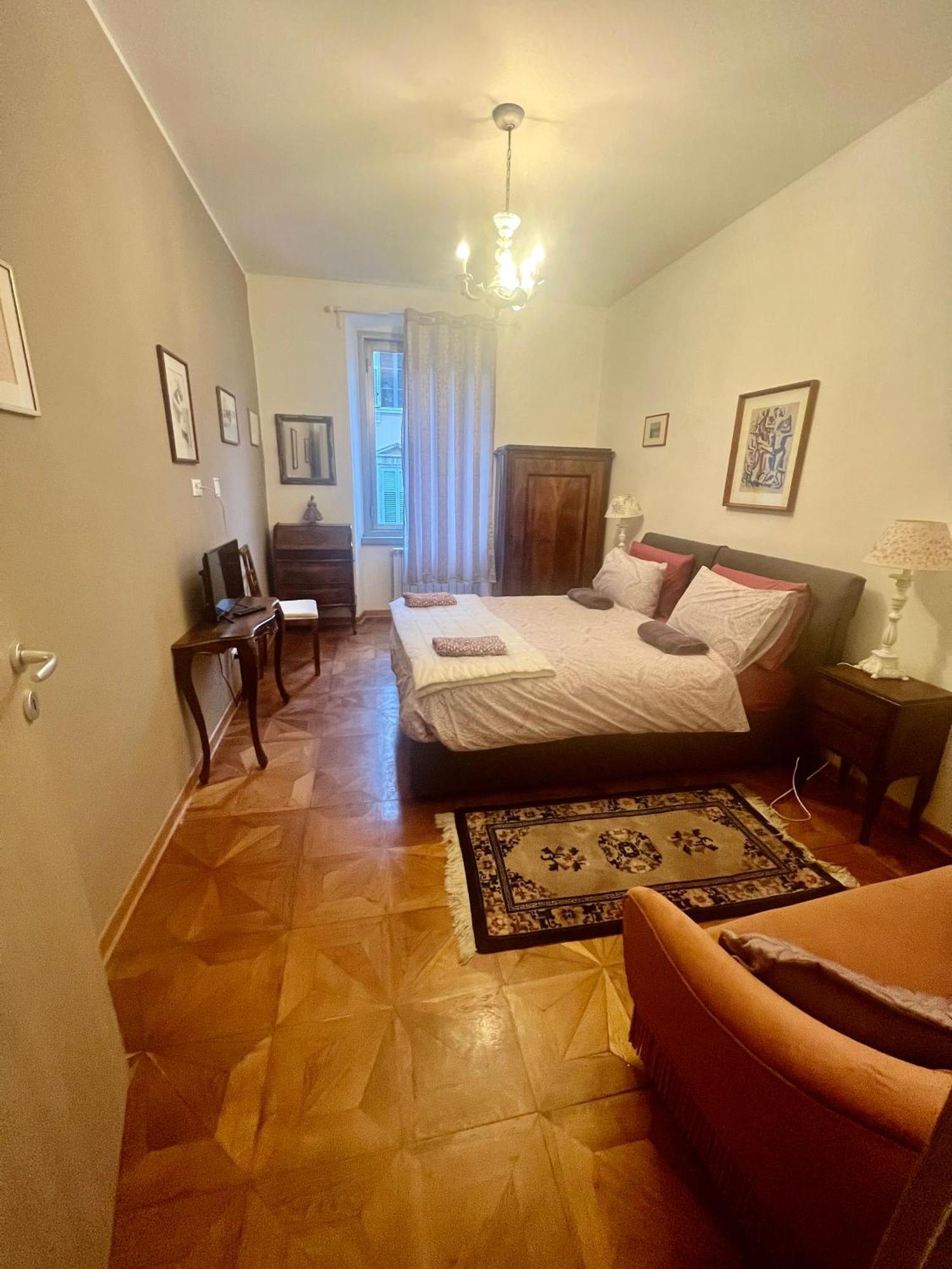 Alla Scalinata Del Teatro Rossetti Parcheggio ตรีเอสเต ภายนอก รูปภาพ