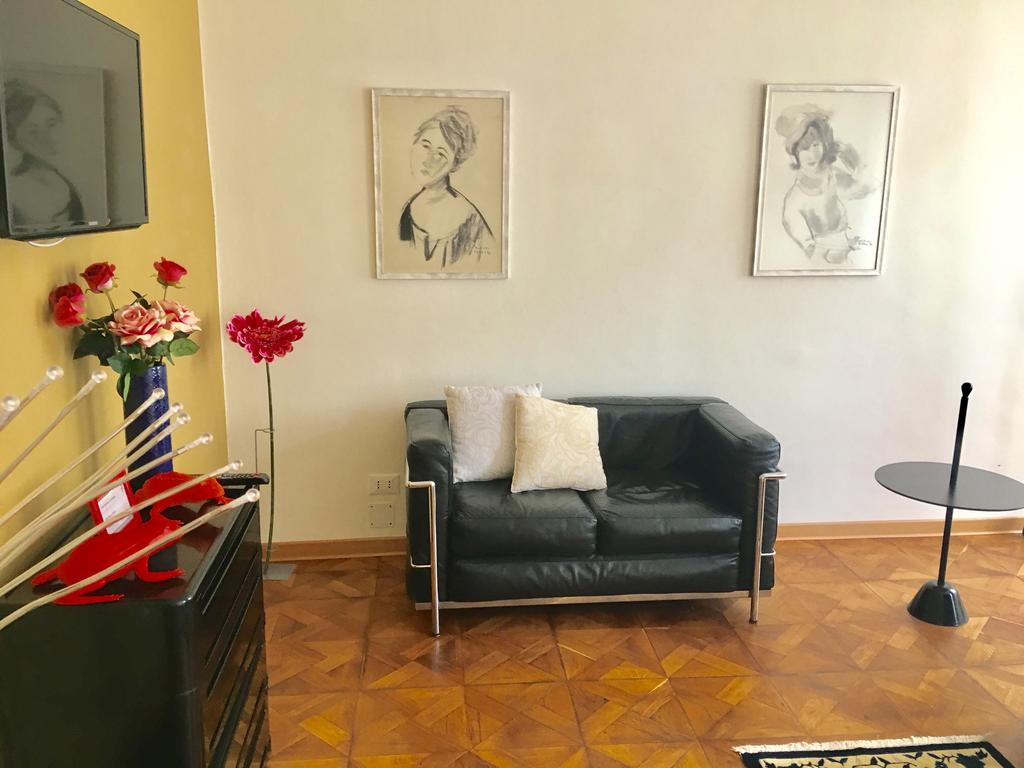Alla Scalinata Del Teatro Rossetti Parcheggio ตรีเอสเต ภายนอก รูปภาพ